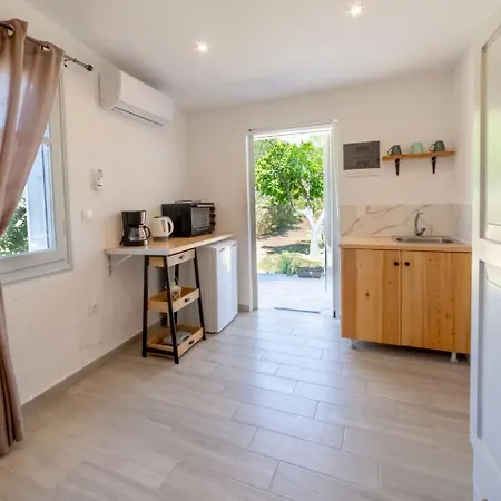 Antigone's Garden Hébergement de vacances *